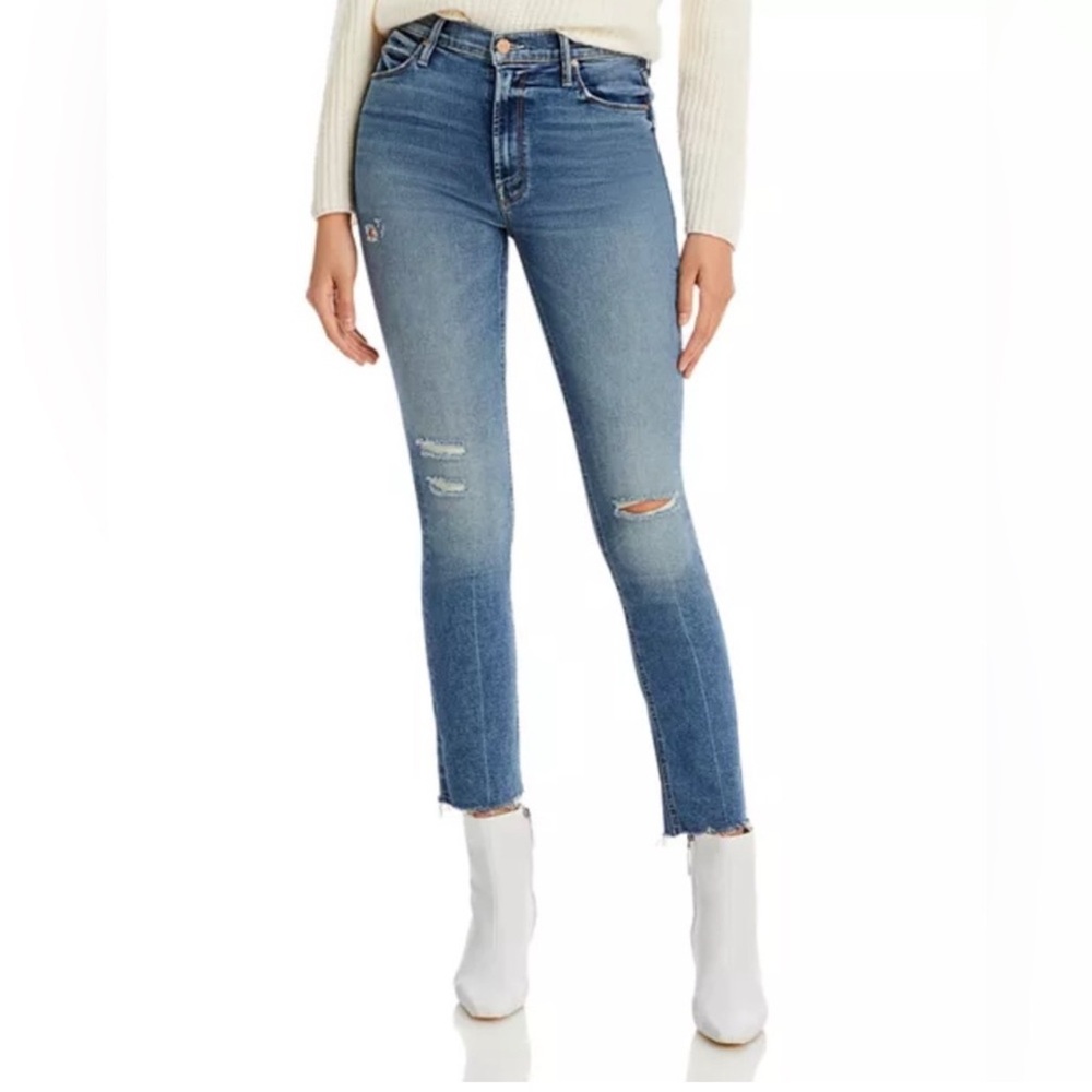 MOTHER The Mid Rise Dazzler Ankle Fray size 27 going in circles
